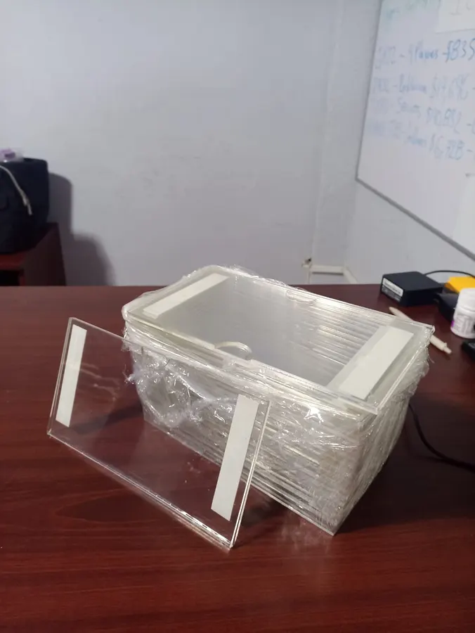 Porta hojas media carta — Plasmex