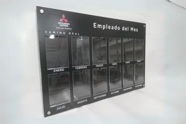 Tablero de Empleado del mes. Anual. Tamaño 90 x 180 cm