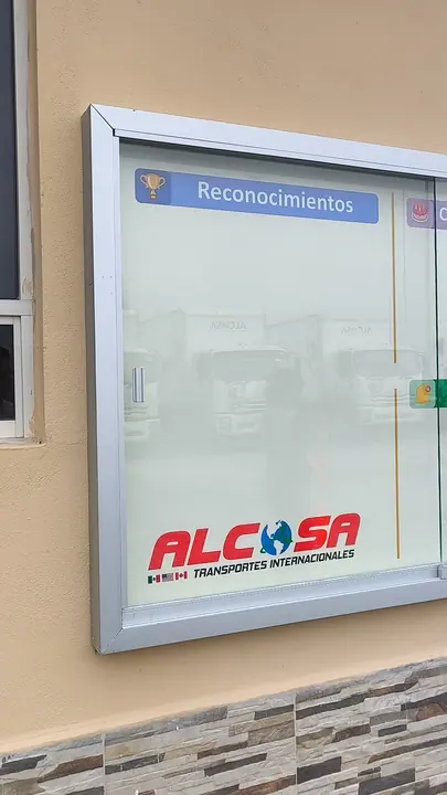Pizarron/ Alcosa - Vitrina