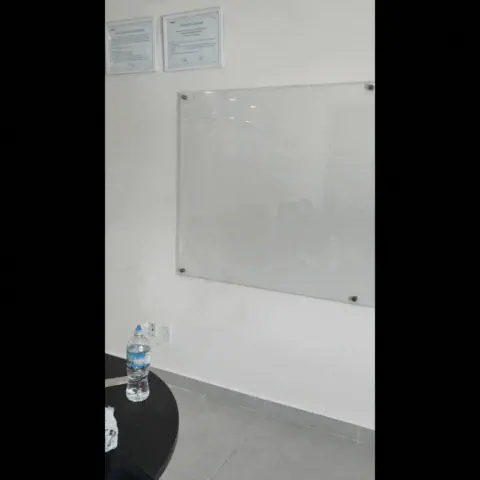 Pizarrón Sala de Juntas Daewon